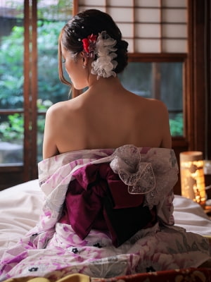  肳
