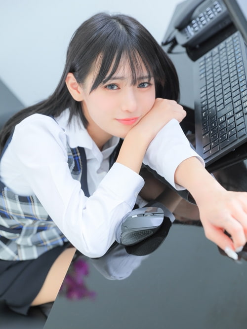  䂤