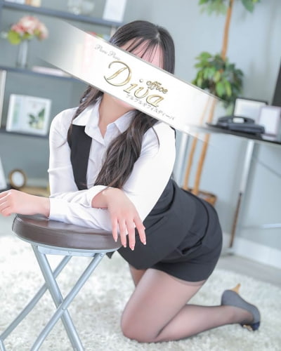 ���� ���D